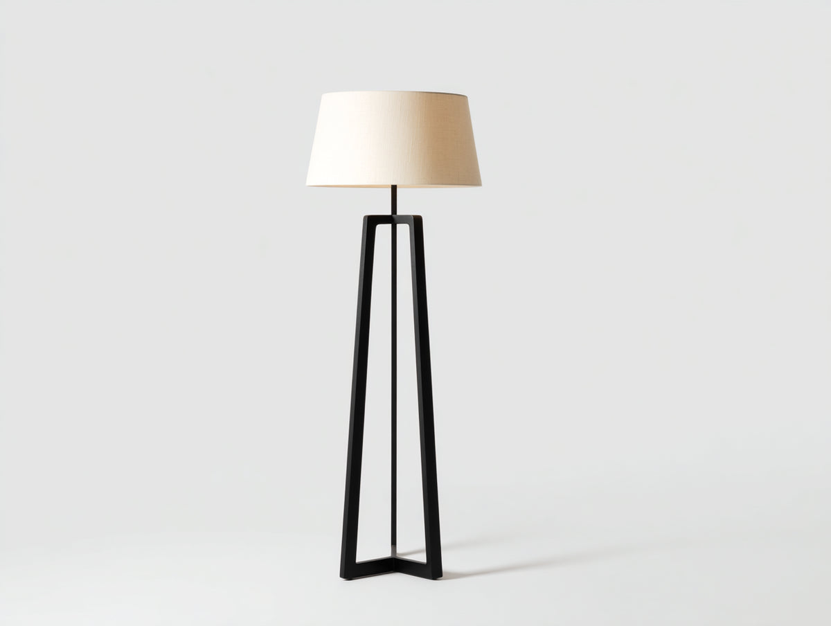 Lampada Da Scrivania a treppiede 48×48×155 cm - metallo nero e paralume avorio - luce diffusa per Camera Da Letto